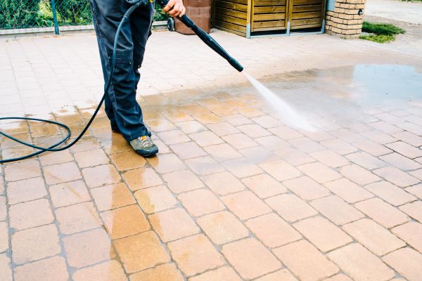 Pavement Staining in West Jordan